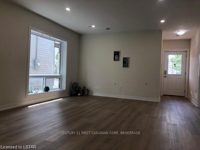Photo 10 of 2388 Boswell Street, St. Clair — HOMEH