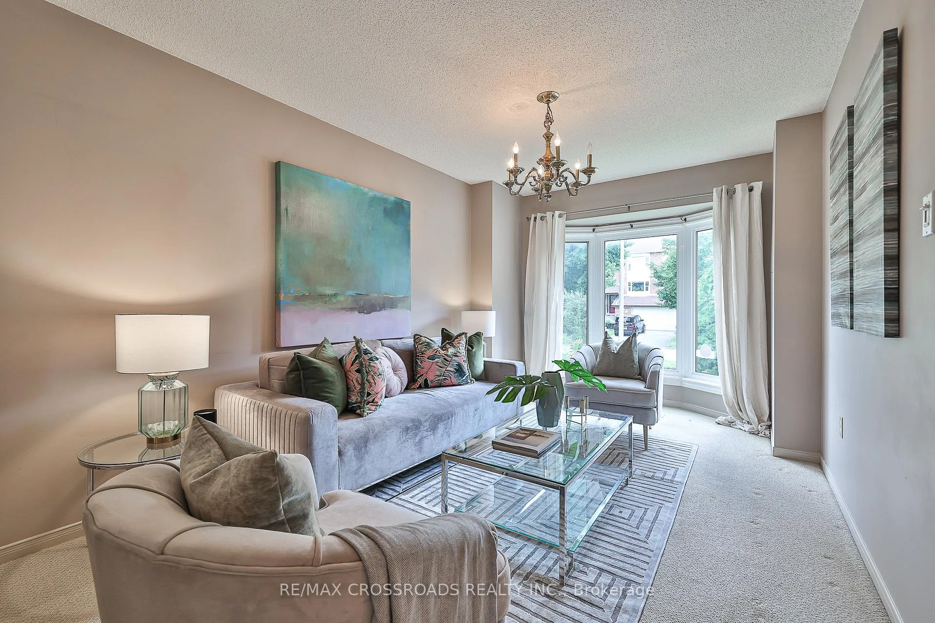 Photo 7 of 20 Wright Crescent, Ajax, Central — HOMEH