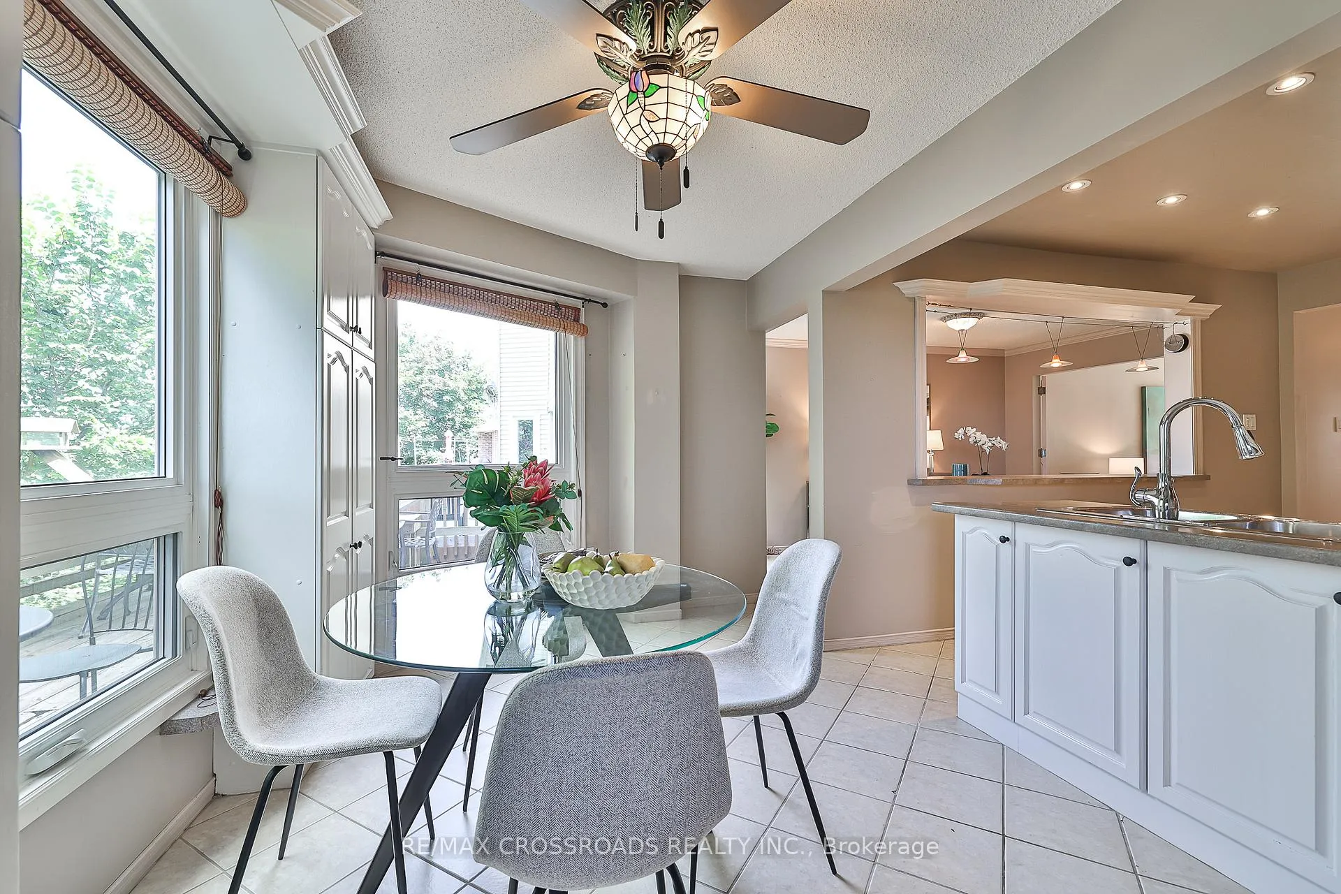 Photo 12 of 20 Wright Crescent, Ajax, Central — HOMEH