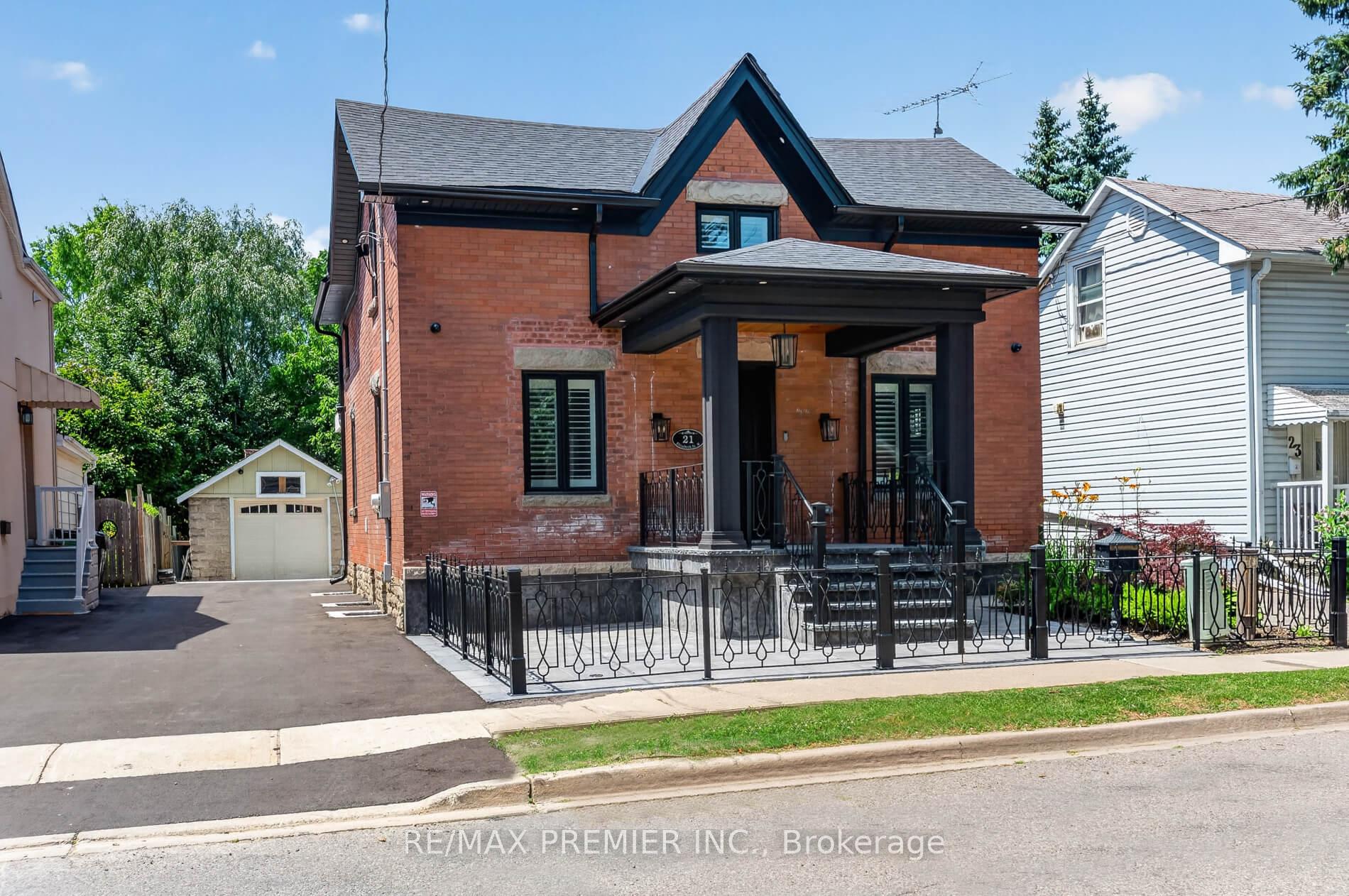 Photo 1 of 21 Elizabeth Street N, Brampton, Downtown Brampton — HOMEH