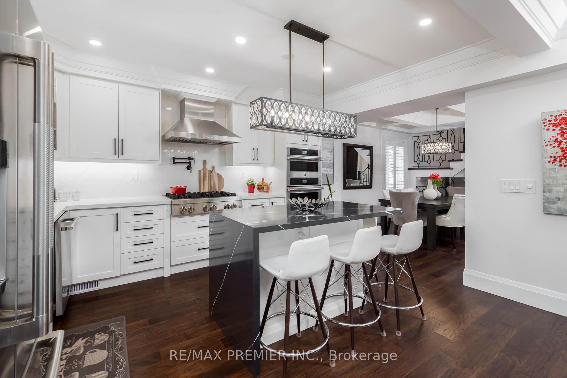 Photo 14 of 21 Elizabeth Street N, Brampton, Downtown Brampton — HOMEH