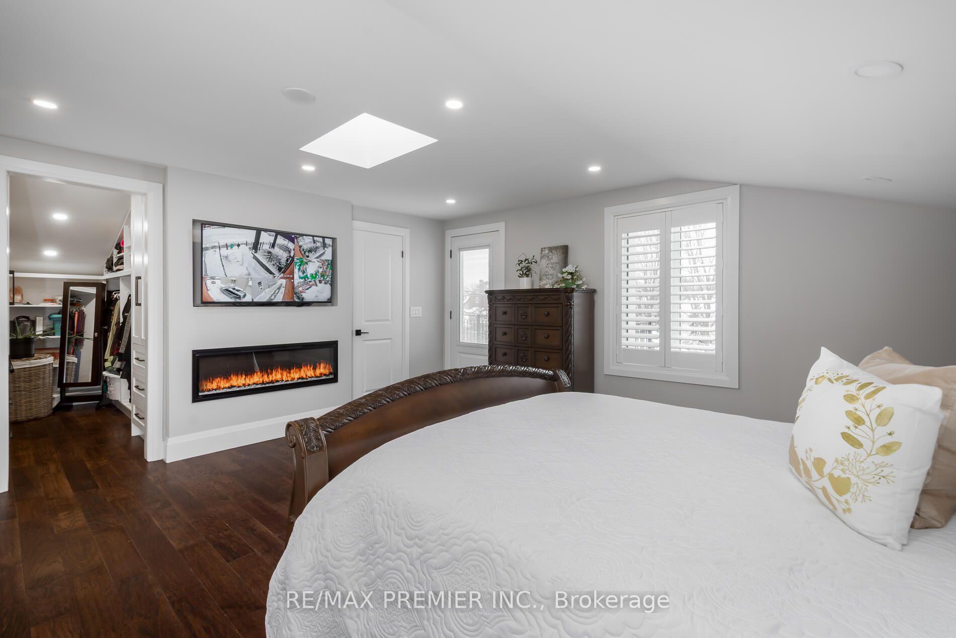 Photo 21 of 21 Elizabeth Street N, Brampton, Downtown Brampton — HOMEH