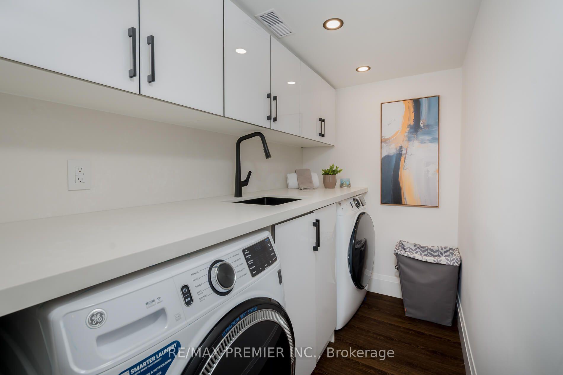 Photo 25 of 21 Elizabeth Street N, Brampton, Downtown Brampton — HOMEH