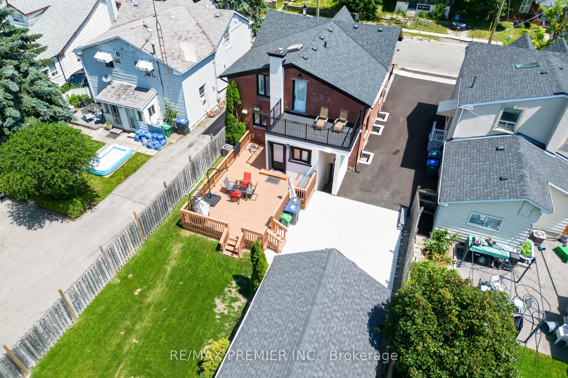 Photo 40 of 21 Elizabeth Street N, Brampton, Downtown Brampton — HOMEH