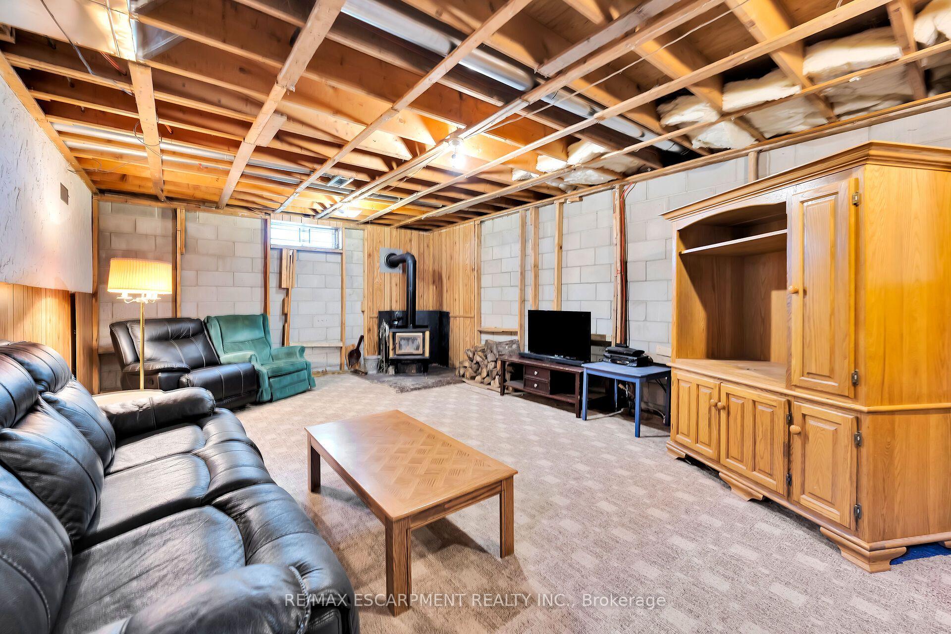 Photo 12 of 757 4TH Line Road, Haldimand — HOMEH