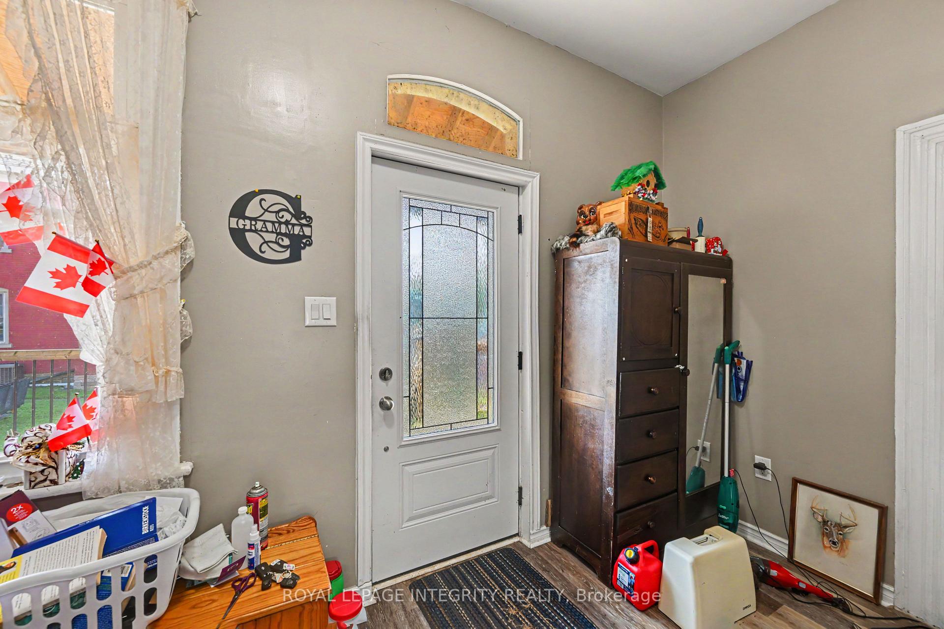 Photo 12 of 48 Elmsley Street S, Smiths Falls, Smiths Falls — HOMEH