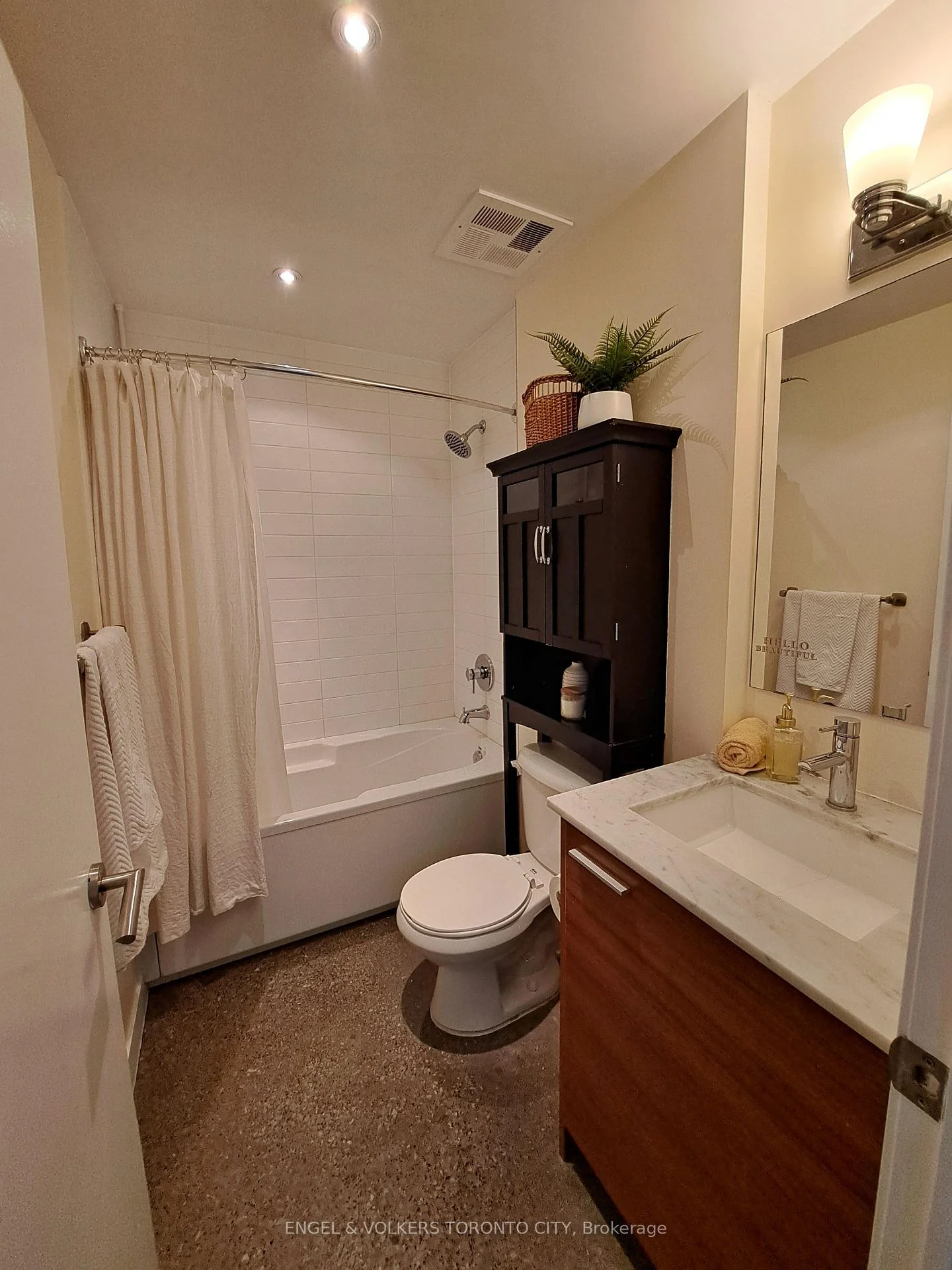 Photo 25 of Unit 507, 569 King Street E, Toronto, Moss Park — HOMEH