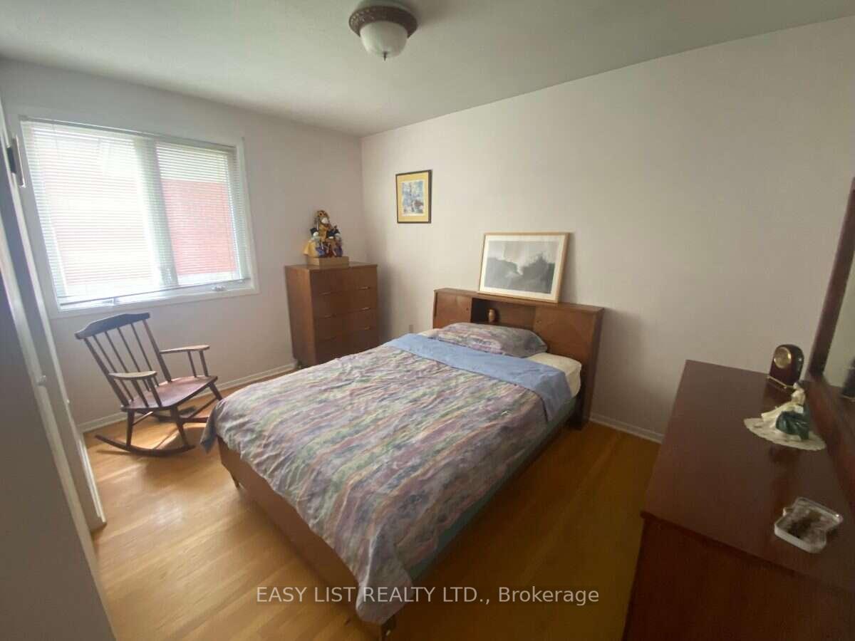Photo 59 of 2154 Dutton Crescent, Ottawa, Beacon Hill North — HOMEH