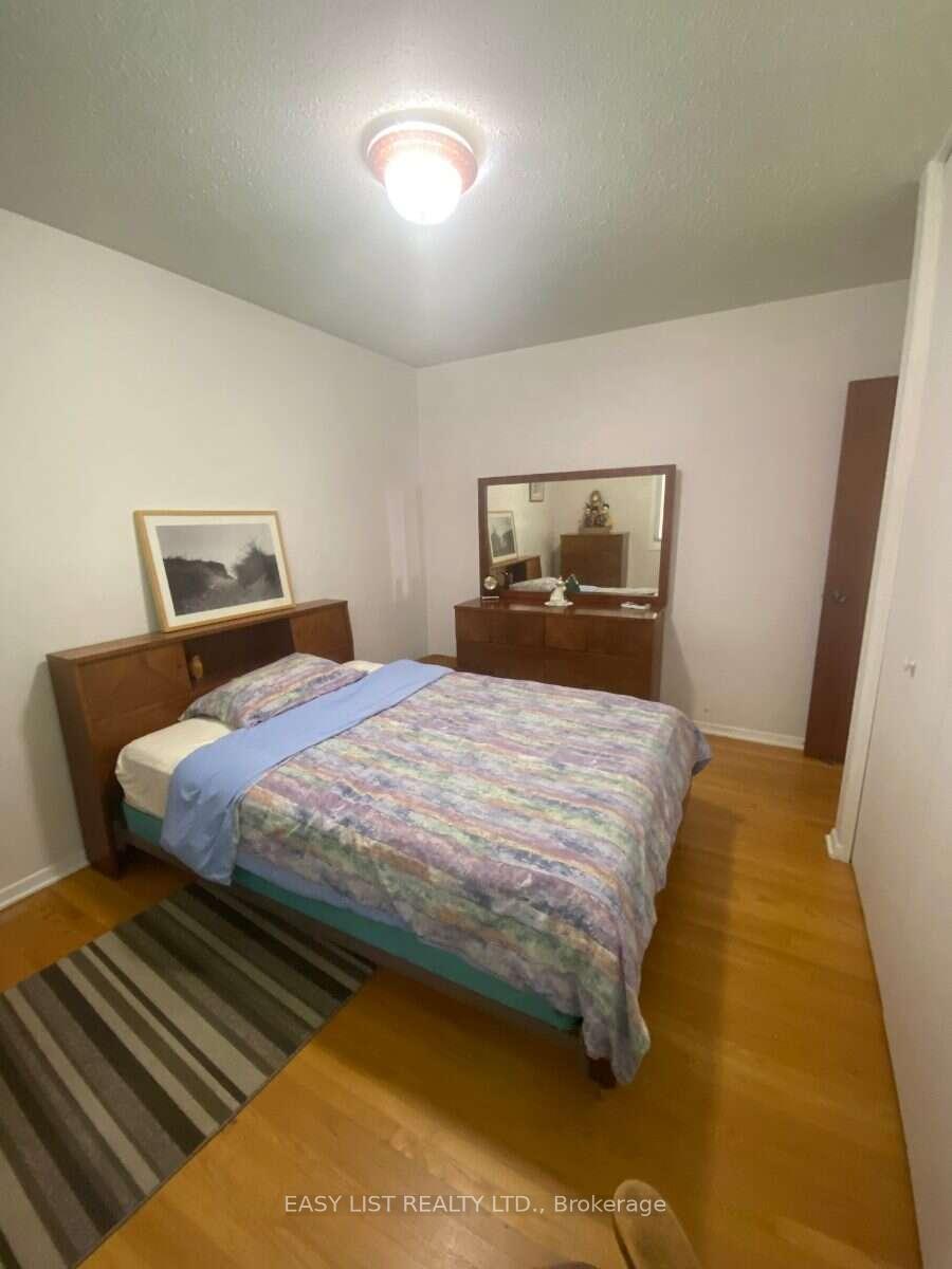 Photo 61 of 2154 Dutton Crescent, Ottawa, Beacon Hill North — HOMEH