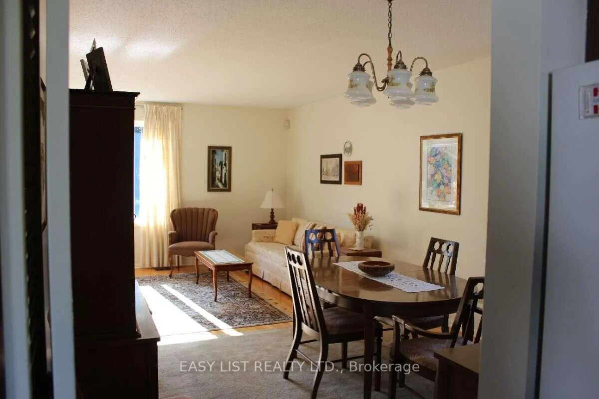 Photo 30 of 2154 Dutton Crescent, Ottawa, Beacon Hill North — HOMEH