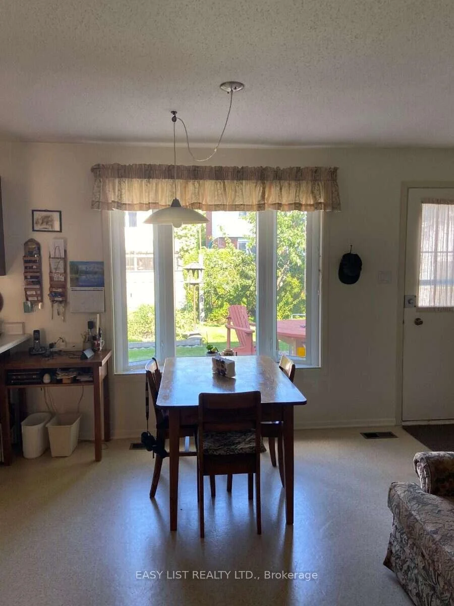 Photo 42 of 2154 Dutton Crescent, Ottawa, Beacon Hill North — HOMEH