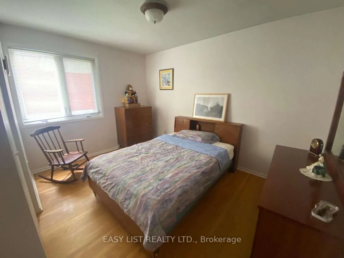Photo 60 of 2154 Dutton Crescent, Ottawa, Beacon Hill North — HOMEH