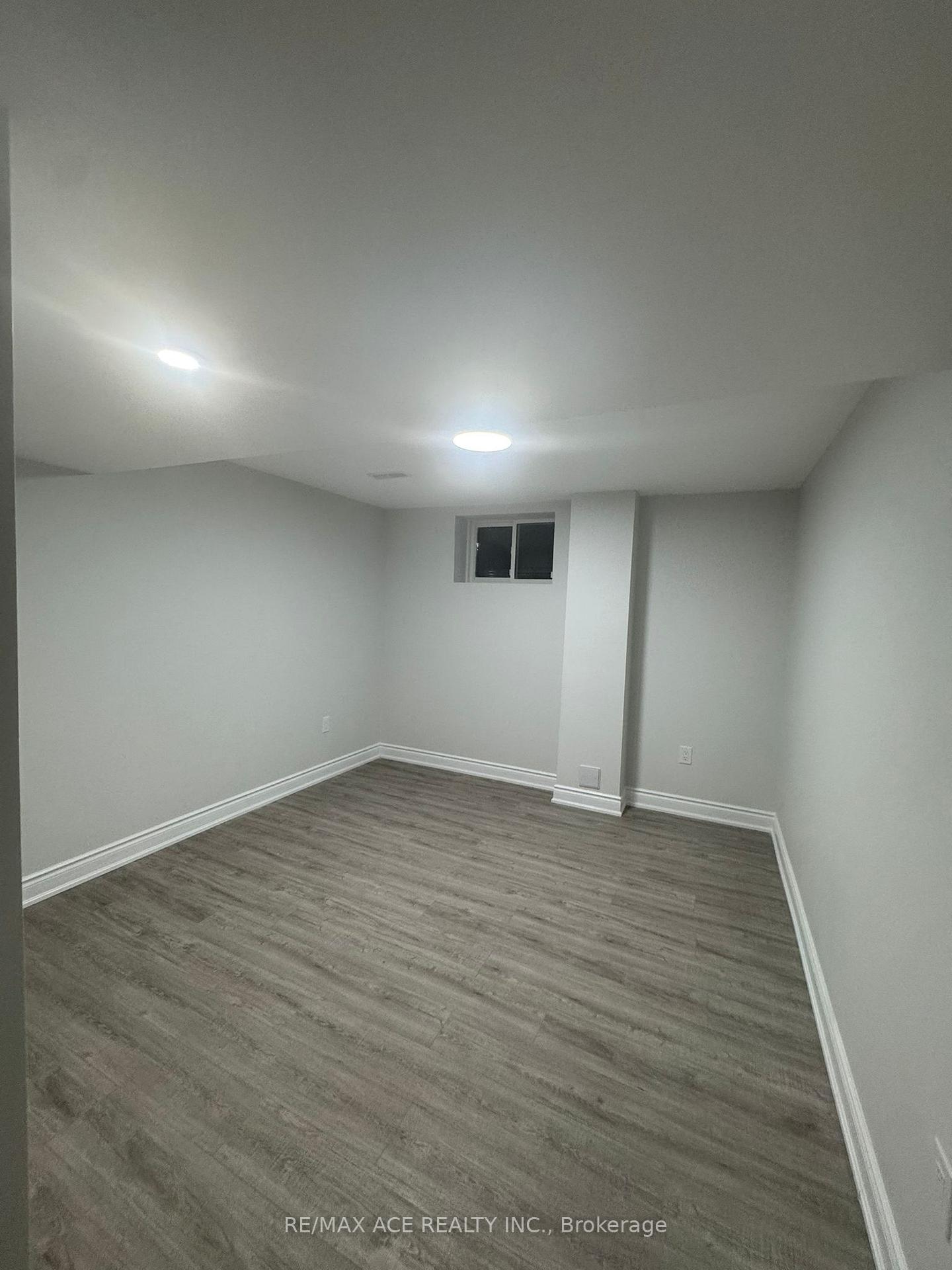 Photo 8 of Unit BSMT, 1555 Dunedin Crescent, Oshawa, Taunton — HOMEH