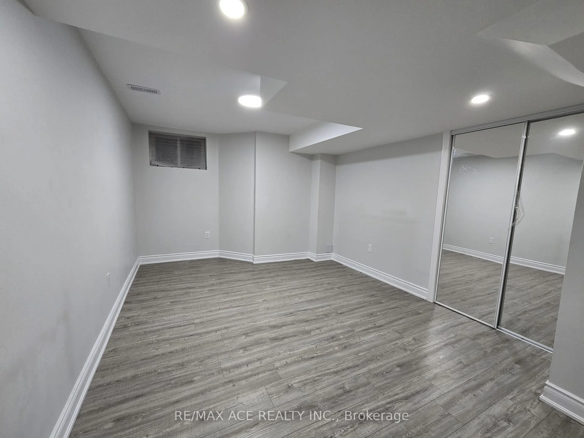 Photo 15 of Unit BSMT, 1555 Dunedin Crescent, Oshawa, Taunton — HOMEH