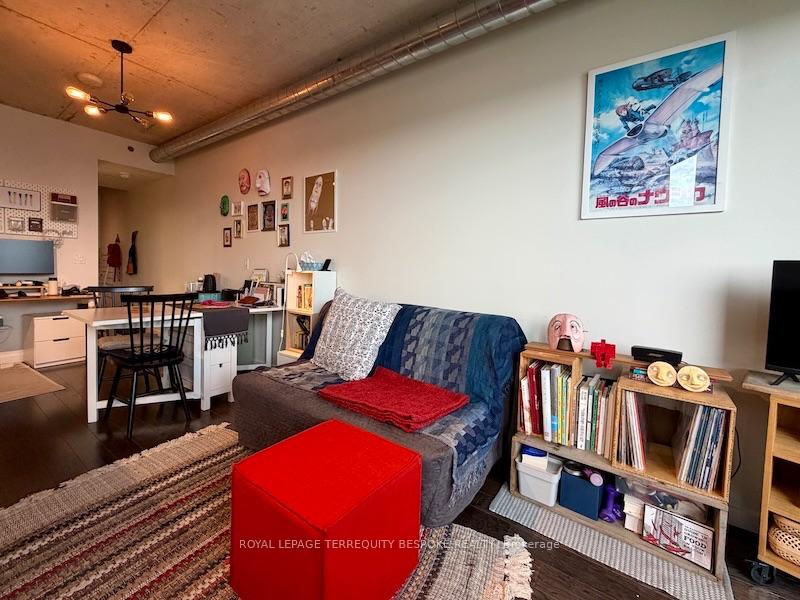 Photo 4 of Unit 1512, 51 Trolley Crescent, Toronto, Moss Park — HOMEH