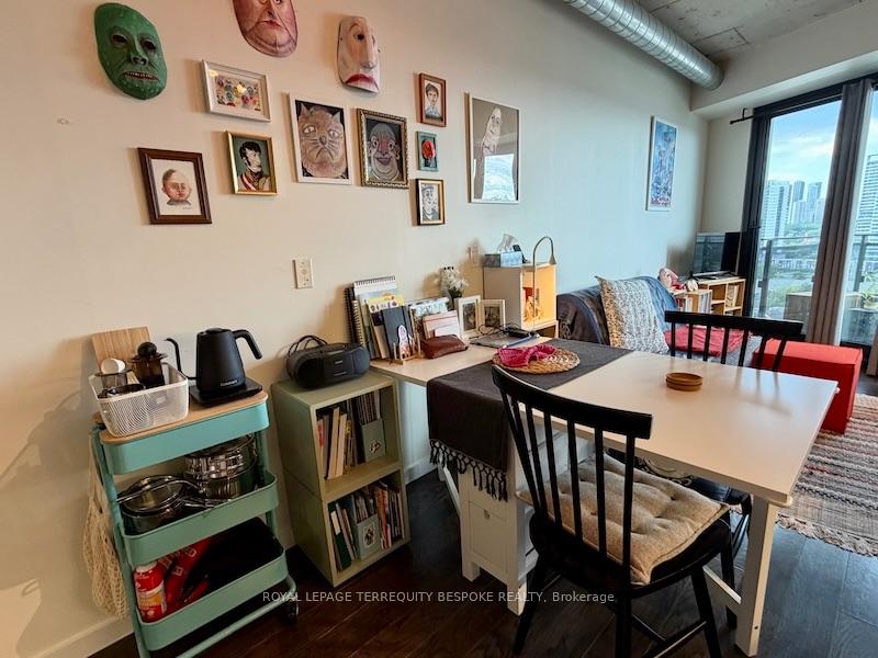 Photo 8 of Unit 1512, 51 Trolley Crescent, Toronto, Moss Park — HOMEH