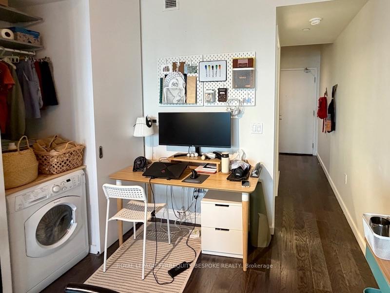Photo 9 of Unit 1512, 51 Trolley Crescent, Toronto, Moss Park — HOMEH