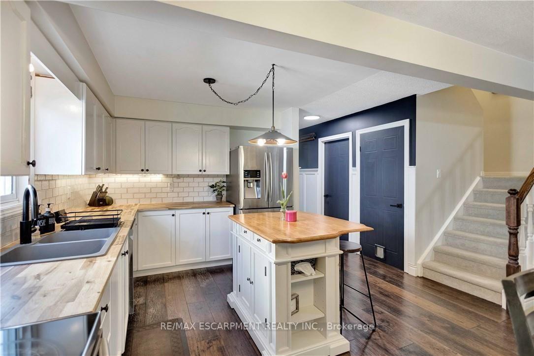 Photo 6 of 26 Scottacres Boulevard, Haldimand — HOMEH