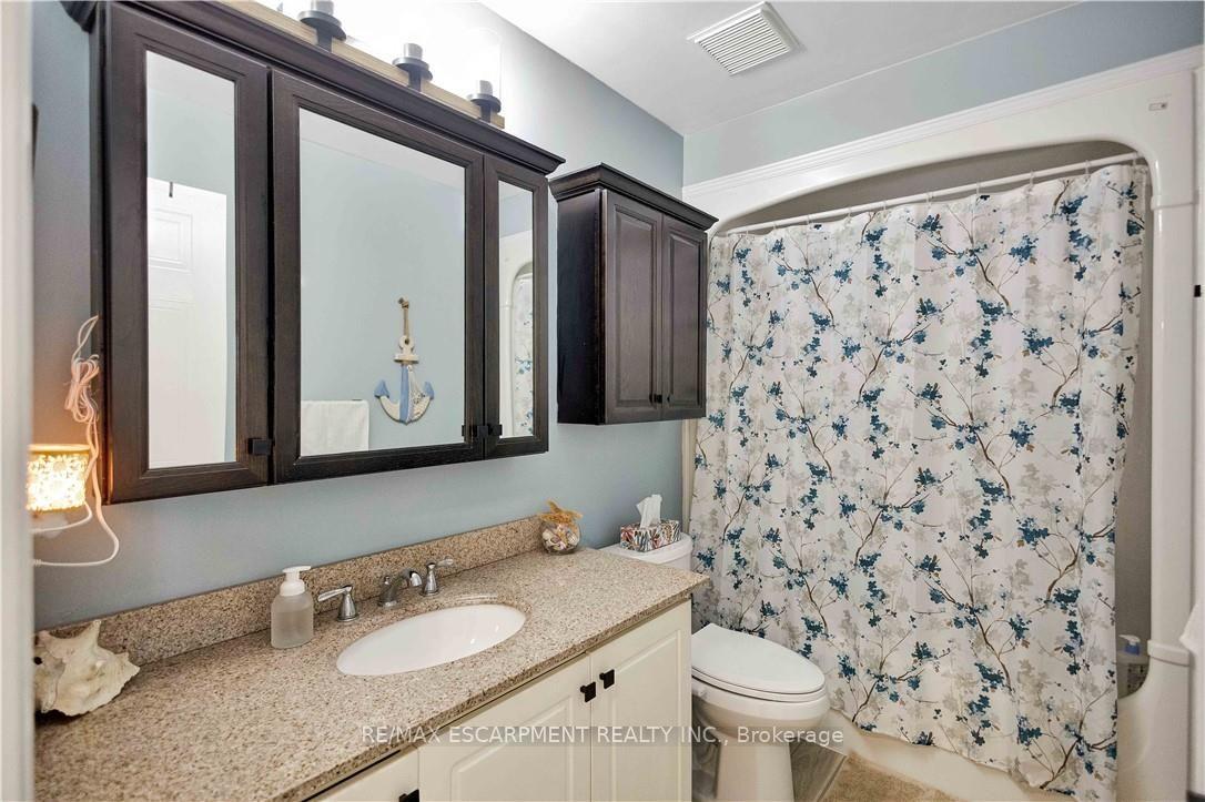Photo 17 of 26 Scottacres Boulevard, Haldimand — HOMEH