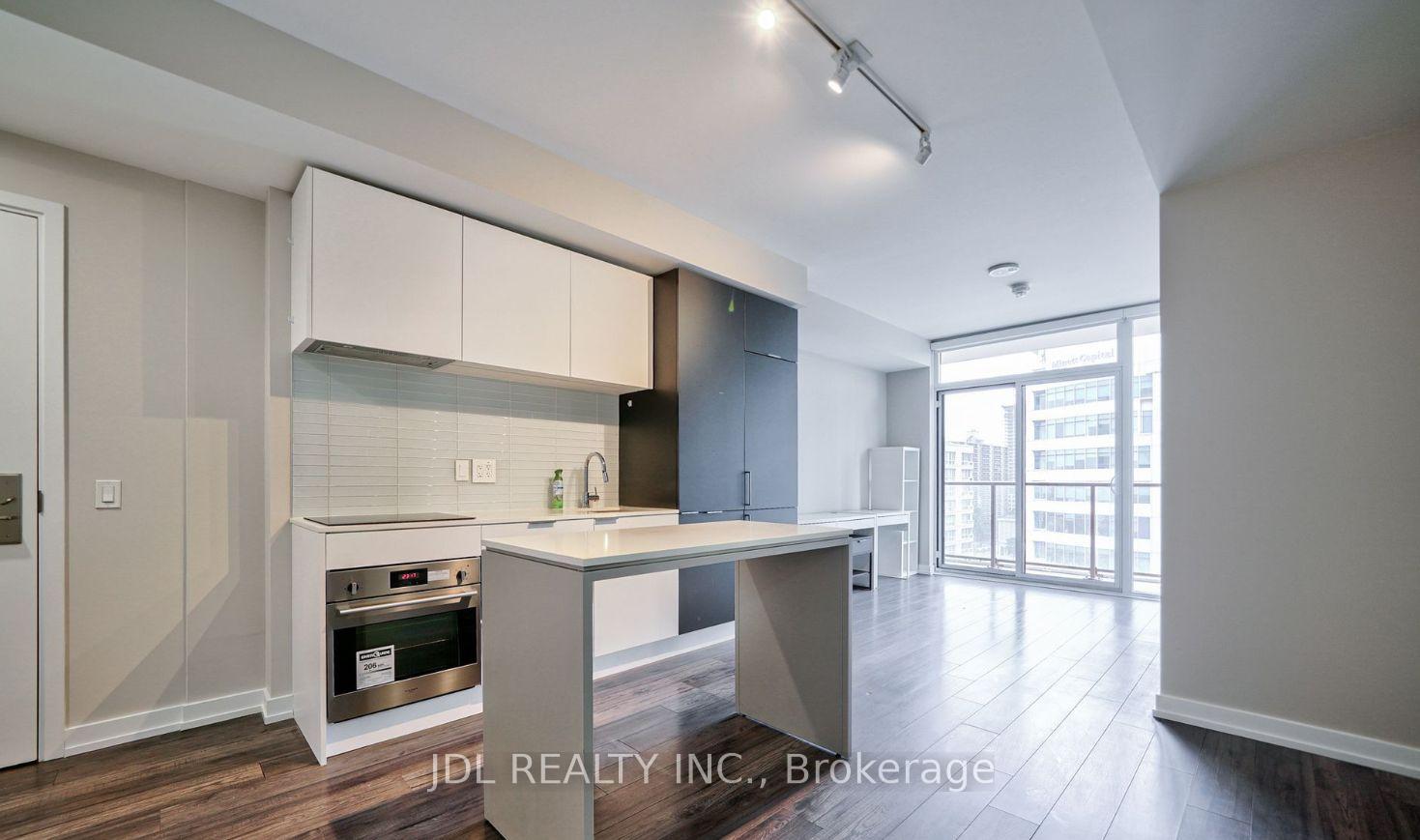 Photo 8 of Unit 710, 33 helendale Avenue, Toronto, Yonge-Eglinton — HOMEH