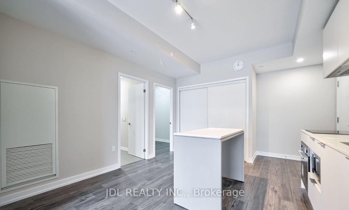 Photo 11 of Unit 710, 33 helendale Avenue, Toronto, Yonge-Eglinton — HOMEH