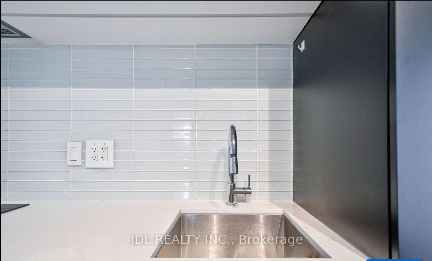 Photo 14 of Unit 710, 33 helendale Avenue, Toronto, Yonge-Eglinton — HOMEH