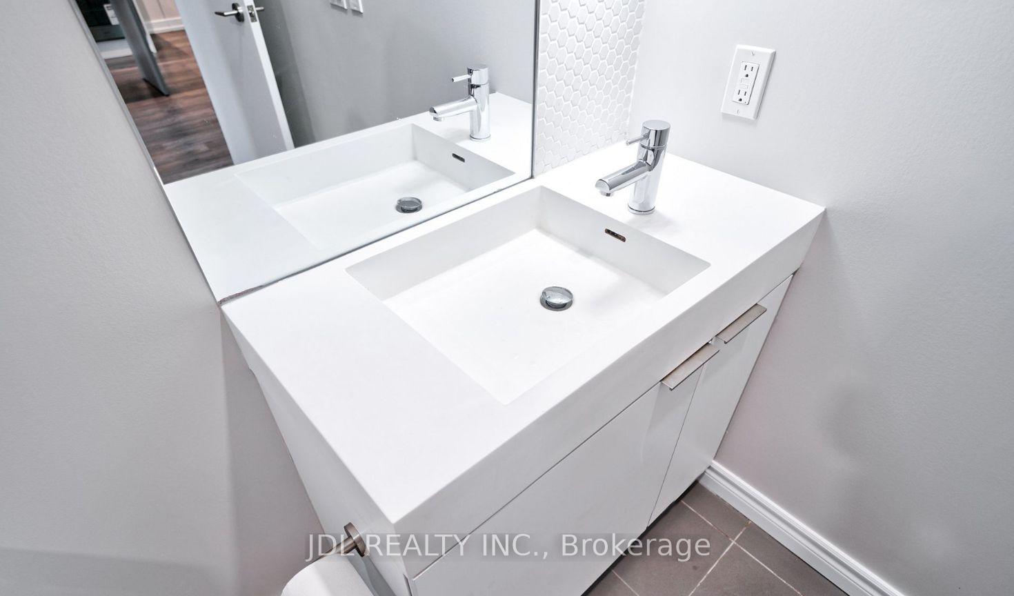 Photo 19 of Unit 710, 33 helendale Avenue, Toronto, Yonge-Eglinton — HOMEH