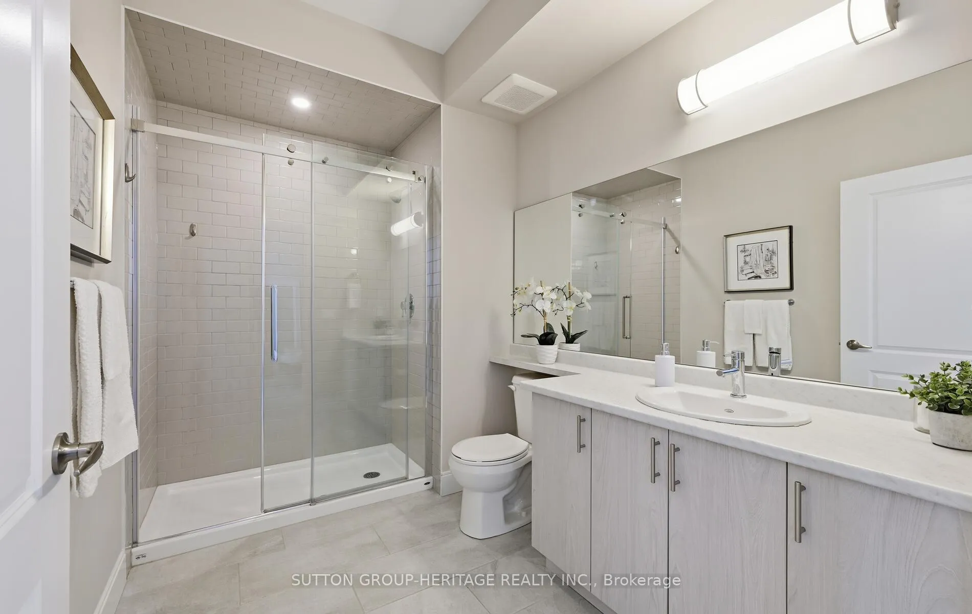 Photo 15 of Unit 102, 344 Florence Drive, Peterborough, Monaghan Ward 2 — HOMEH