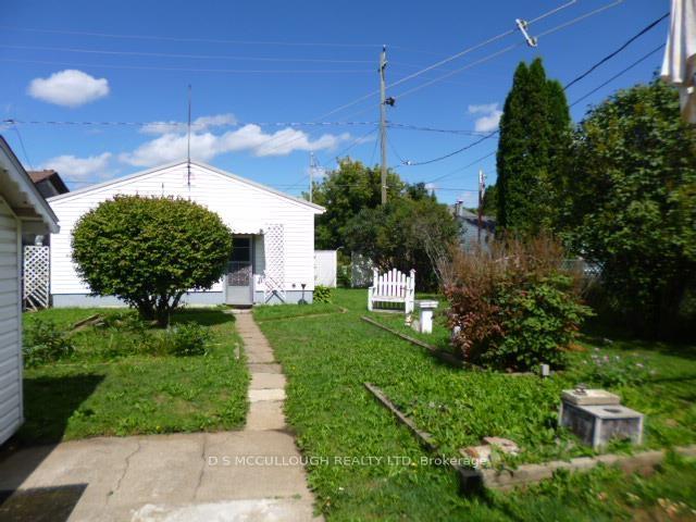 Photo 4 of 267 Frederica Street W, Thunder Bay, Westfort — HOMEH