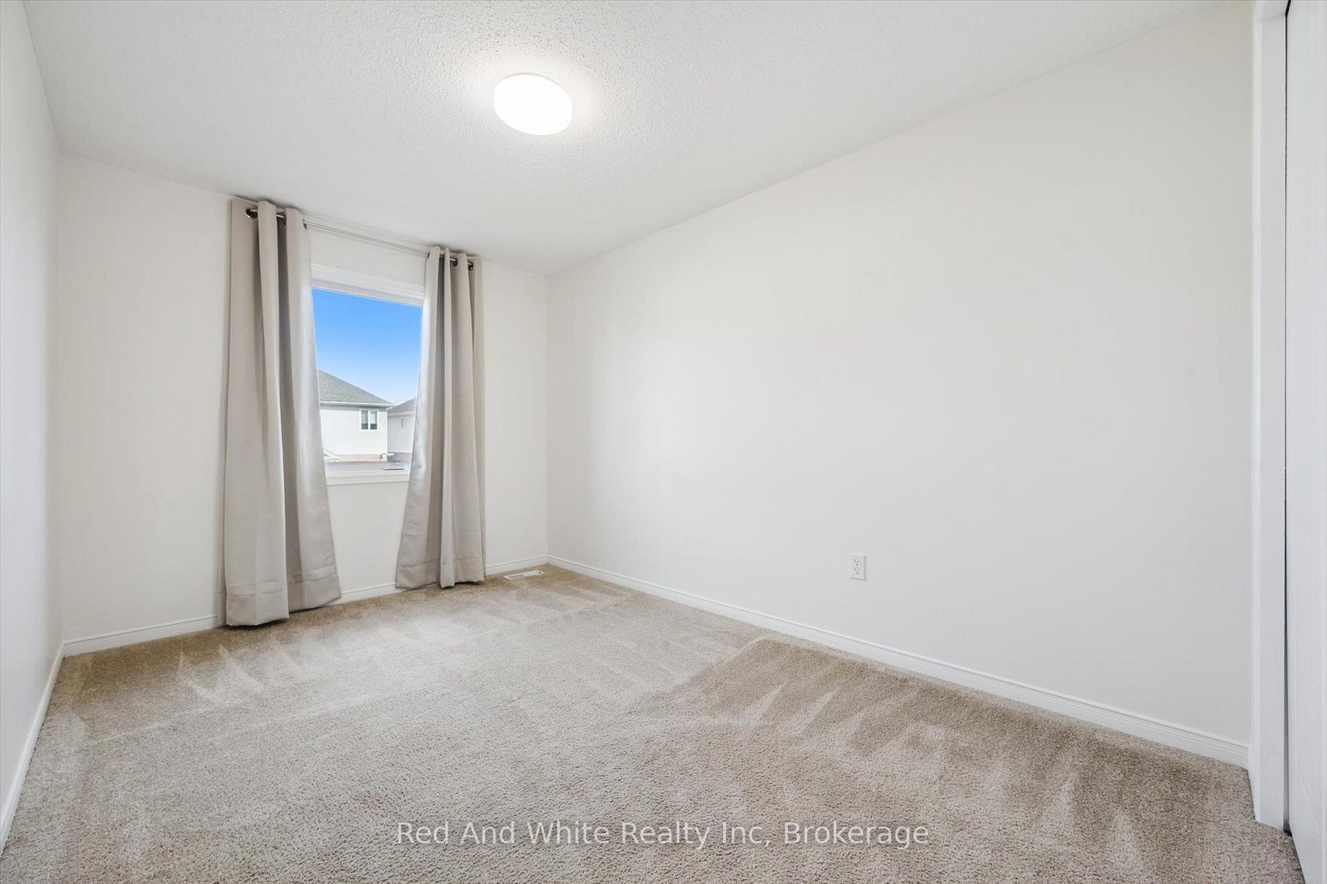 Photo 22 of Unit 3, 151 Clairfields Drive E, Guelph, Pineridge/Westminster Woods — HOMEH