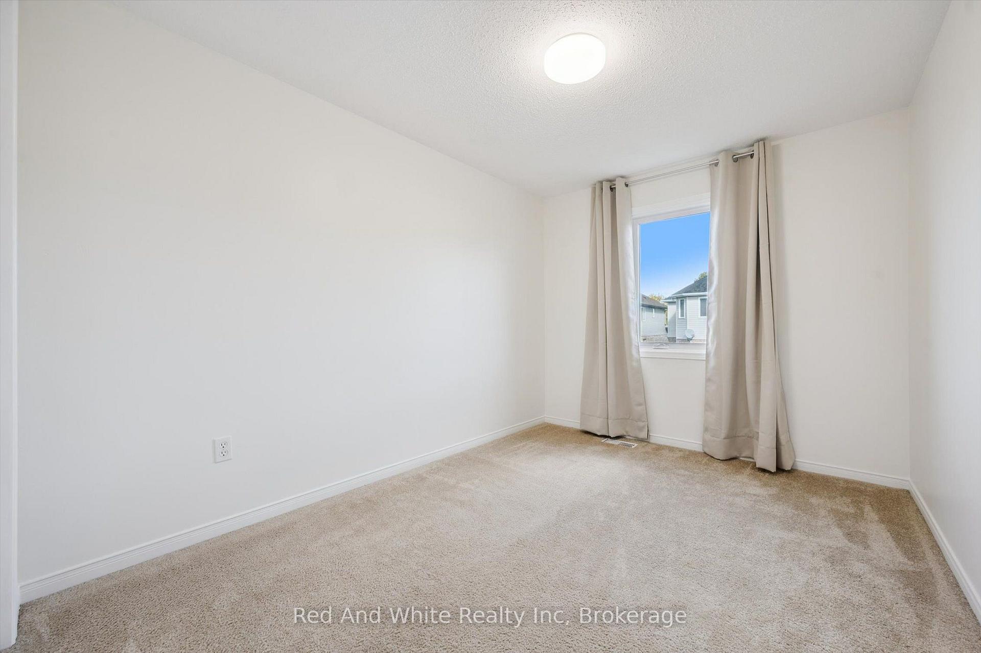 Photo 24 of Unit 3, 151 Clairfields Drive E, Guelph, Pineridge/Westminster Woods — HOMEH