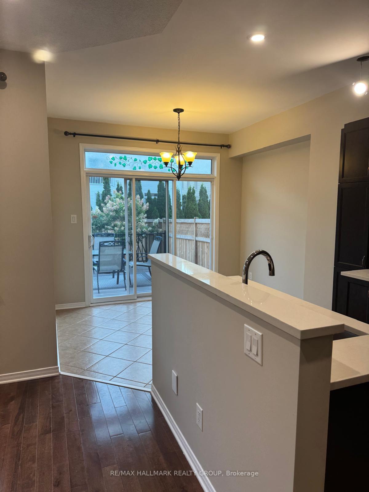 Photo 5 of 248 Badgeley Avenue, Ottawa, Kanata - Kanata Lakes/Heritage Hills — HOMEH