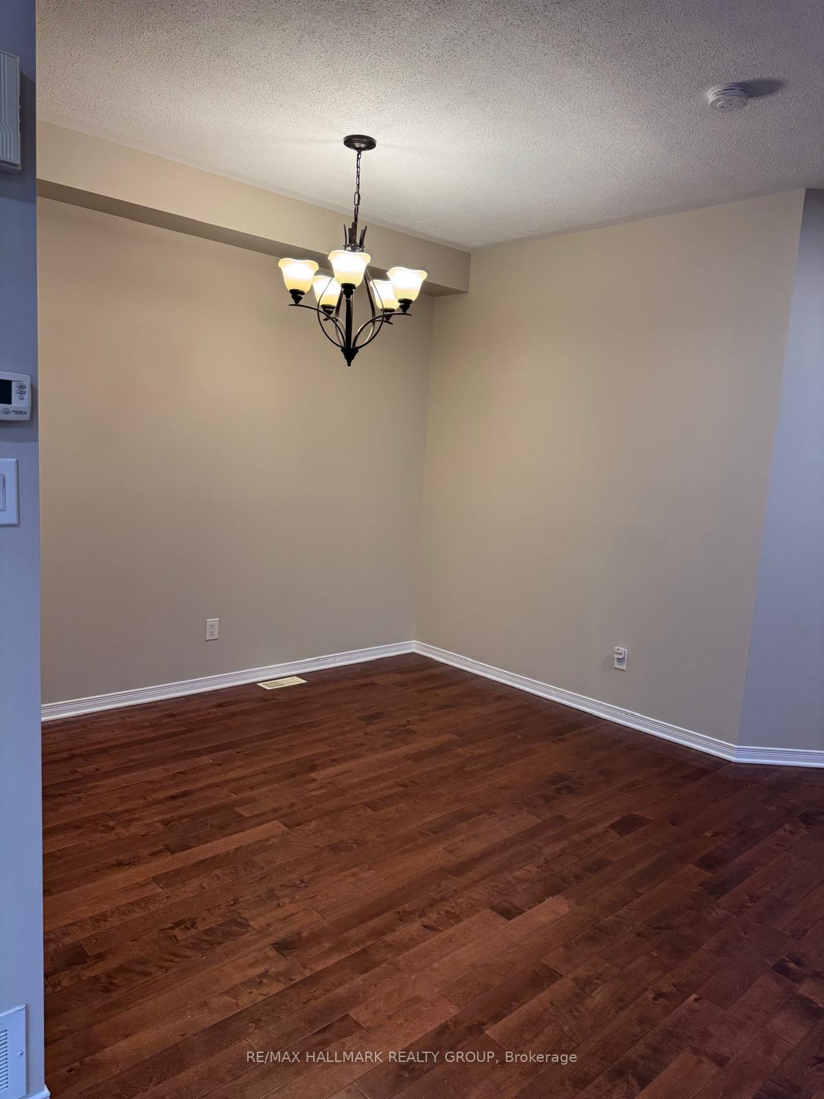 Photo 12 of 248 Badgeley Avenue, Ottawa, Kanata - Kanata Lakes/Heritage Hills — HOMEH