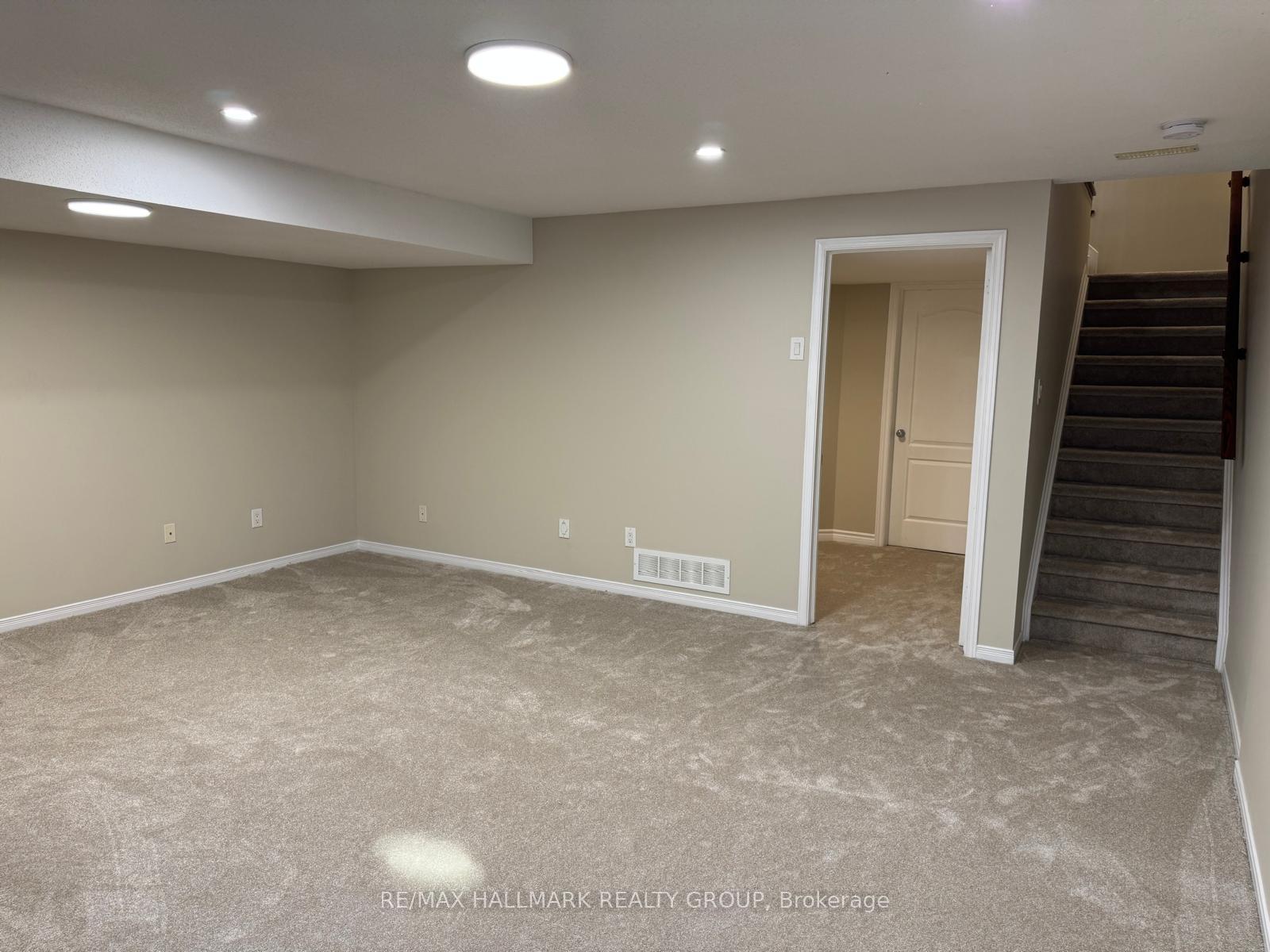 Photo 18 of 248 Badgeley Avenue, Ottawa, Kanata - Kanata Lakes/Heritage Hills — HOMEH