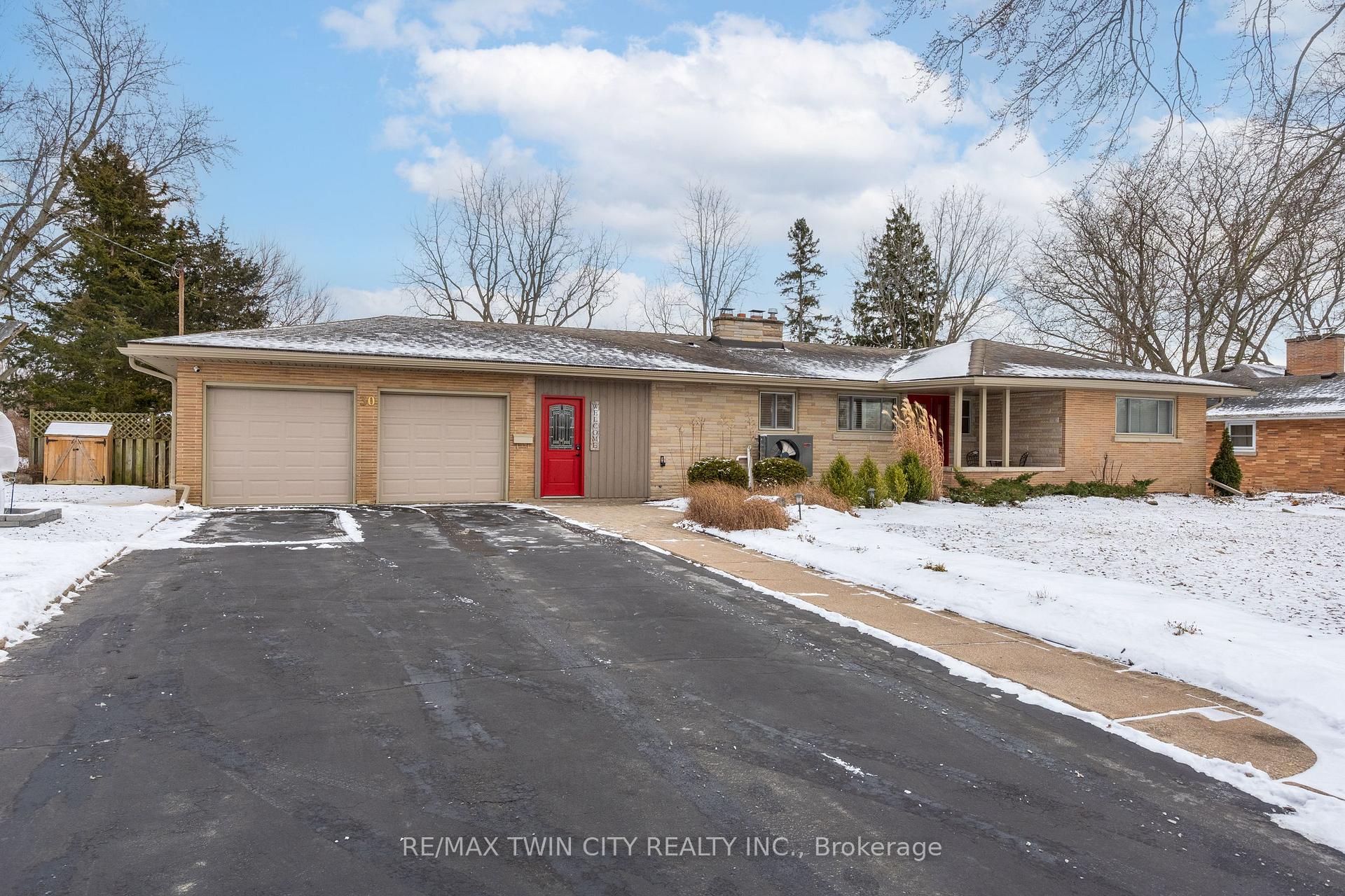 Photo 1 of 30 Rosehill Avenue, Brant, Brantford Twp — HOMEH