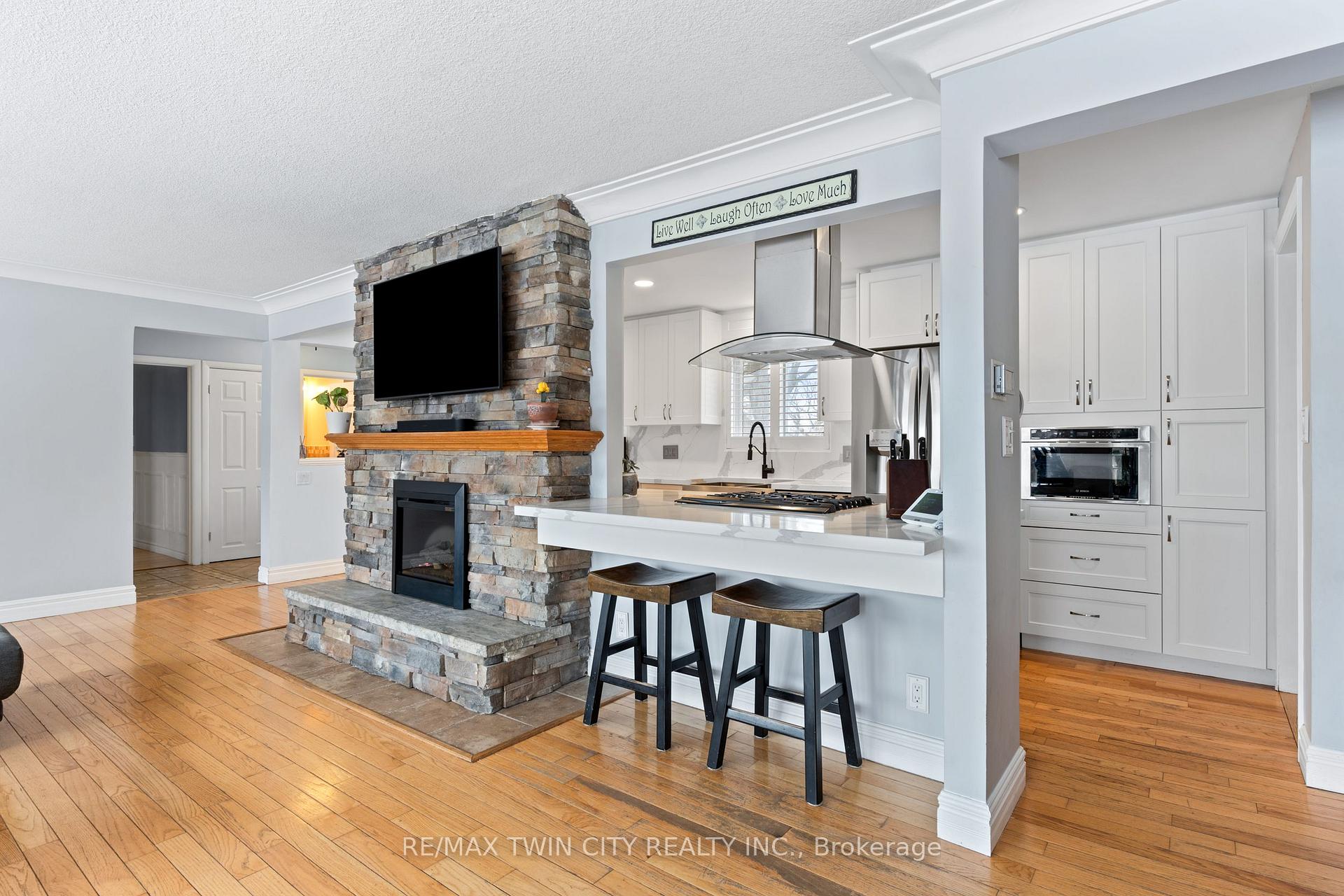 Photo 9 of 30 Rosehill Avenue, Brant, Brantford Twp — HOMEH
