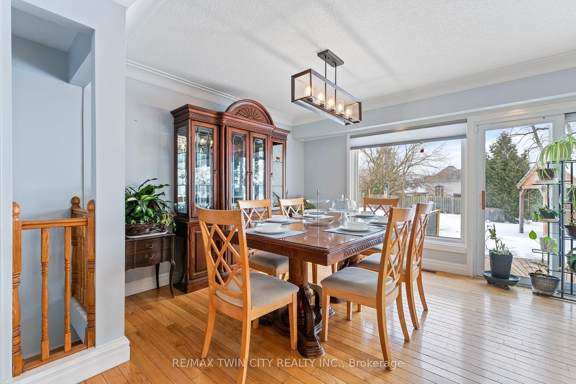 Photo 13 of 30 Rosehill Avenue, Brant, Brantford Twp — HOMEH