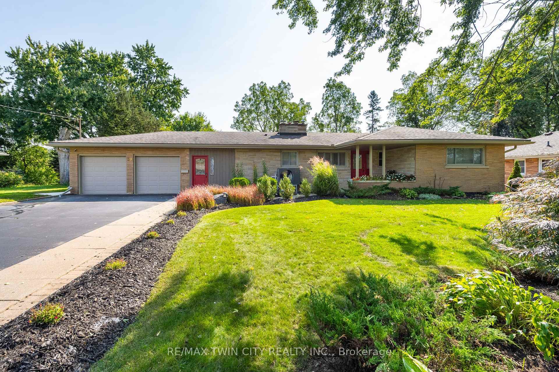 Photo 31 of 30 Rosehill Avenue, Brant, Brantford Twp — HOMEH