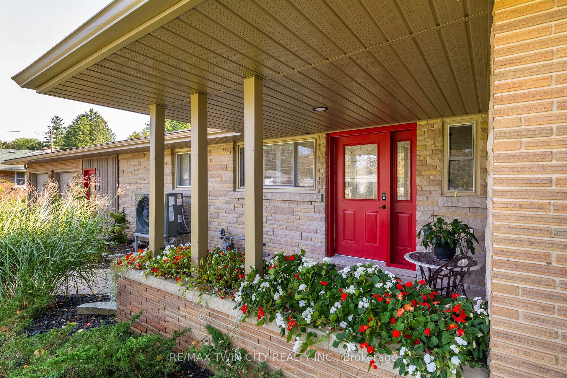 Photo 33 of 30 Rosehill Avenue, Brant, Brantford Twp — HOMEH