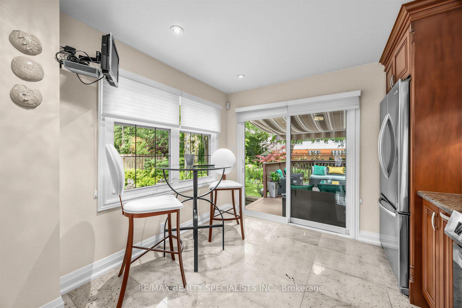 Photo 15 of 1211 Royal York Road, Etobicoke, Edenbridge-Humber Valley — HOMEH