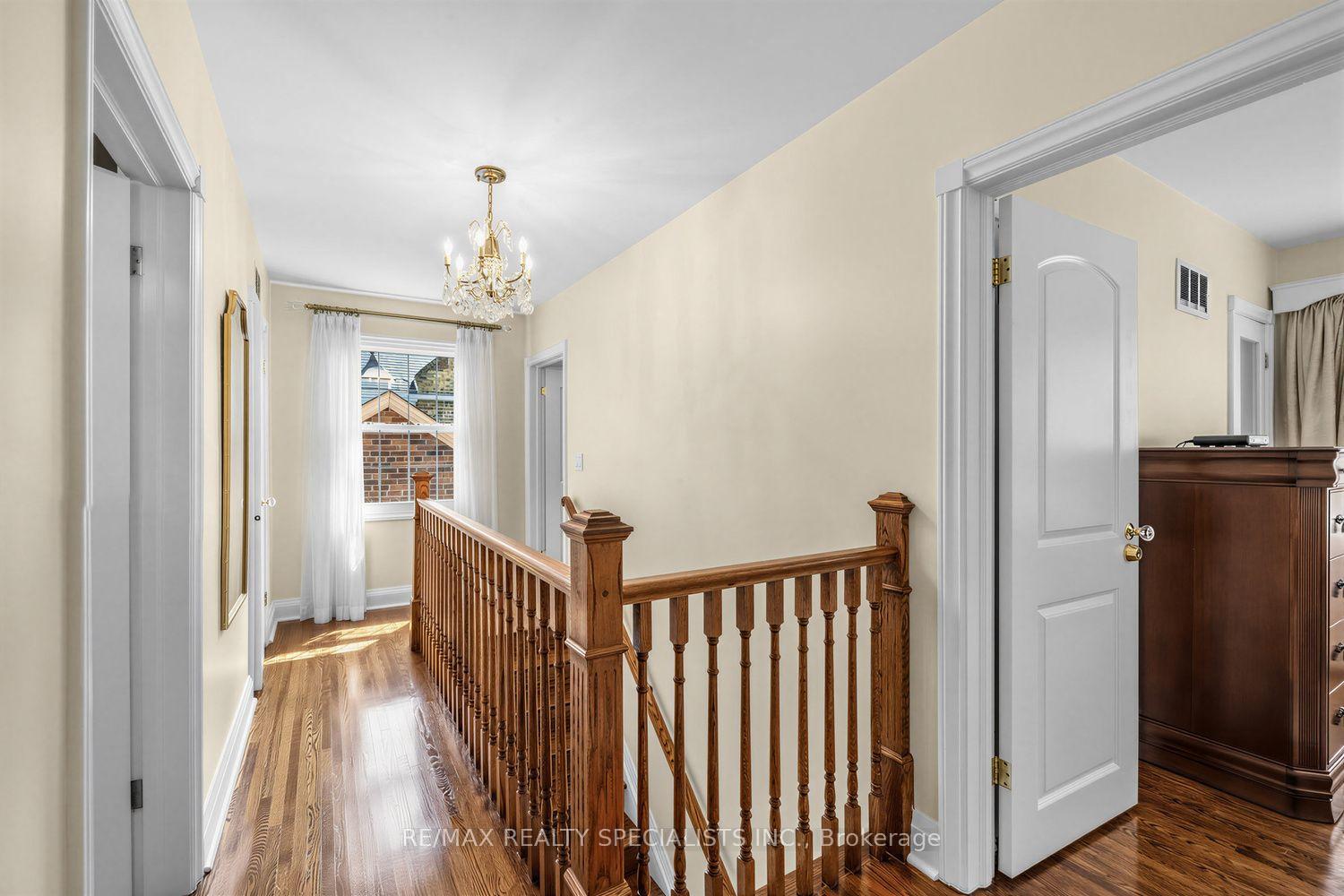 Photo 21 of 1211 Royal York Road, Etobicoke, Edenbridge-Humber Valley — HOMEH