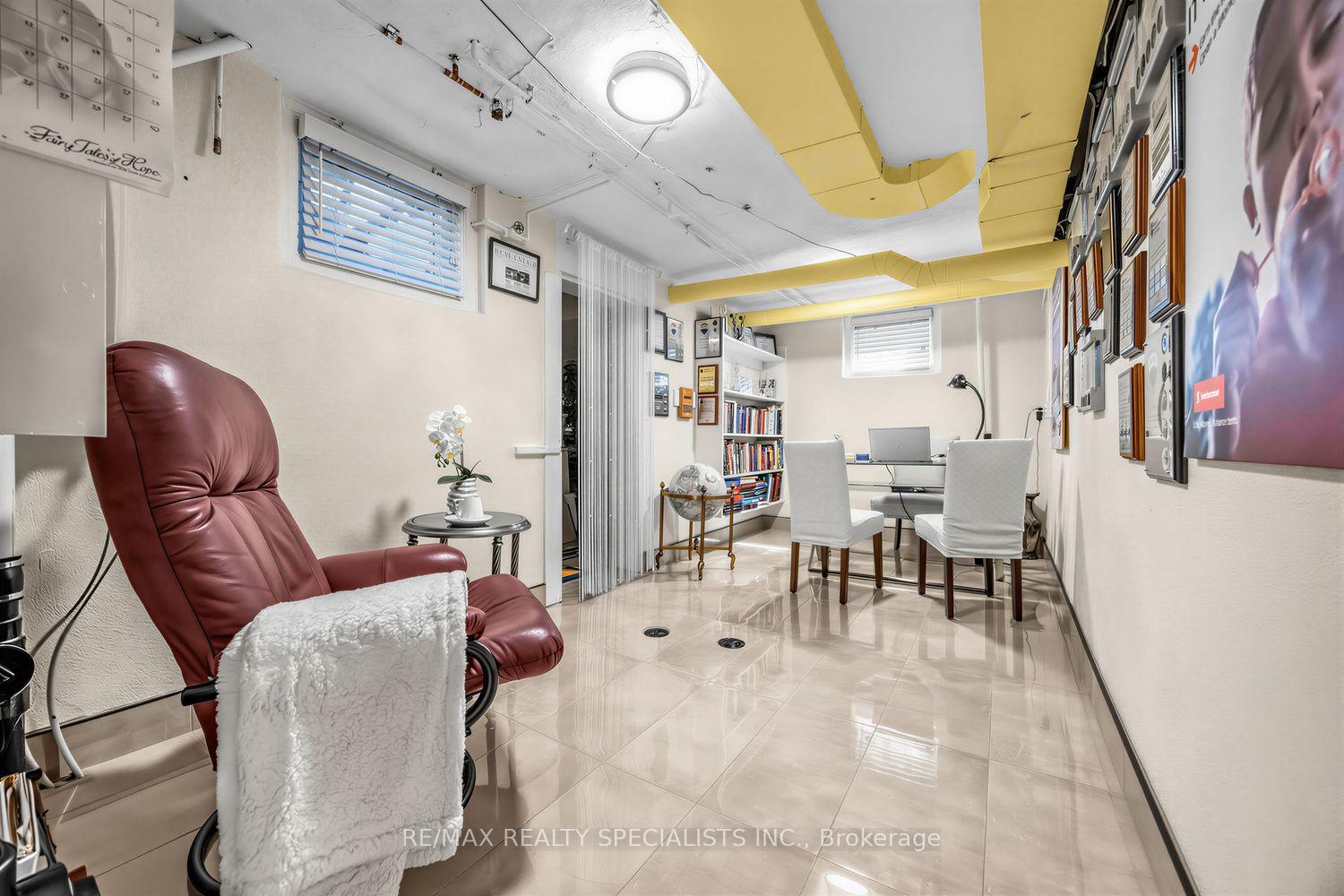 Photo 28 of 1211 Royal York Road, Etobicoke, Edenbridge-Humber Valley — HOMEH