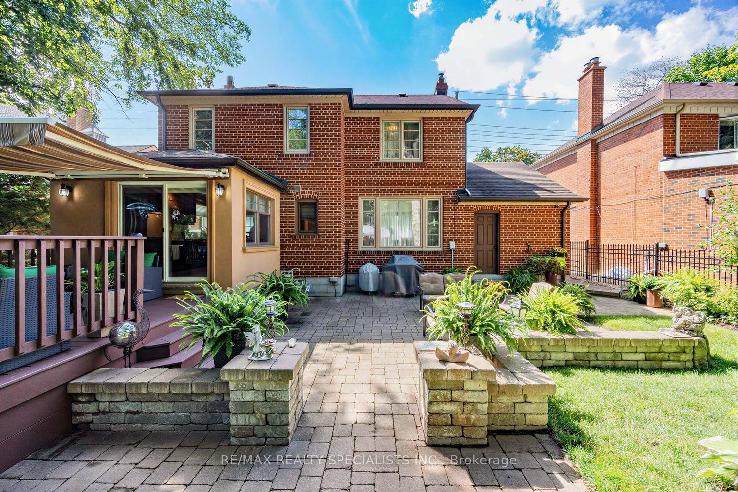 Photo 33 of 1211 Royal York Road, Etobicoke, Edenbridge-Humber Valley — HOMEH