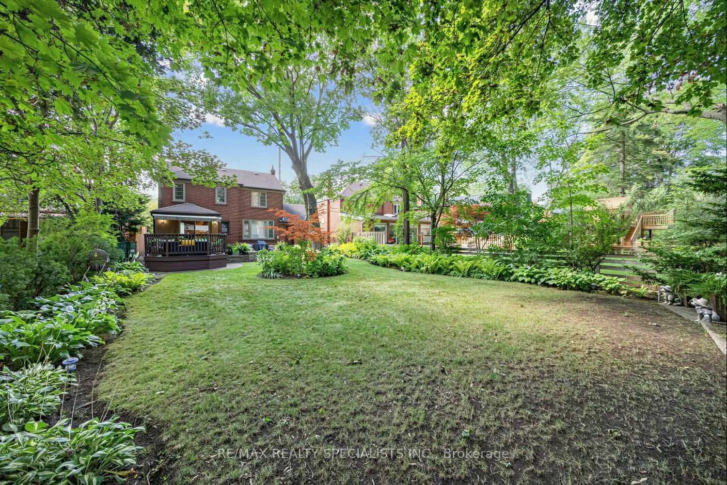 Photo 37 of 1211 Royal York Road, Etobicoke, Edenbridge-Humber Valley — HOMEH
