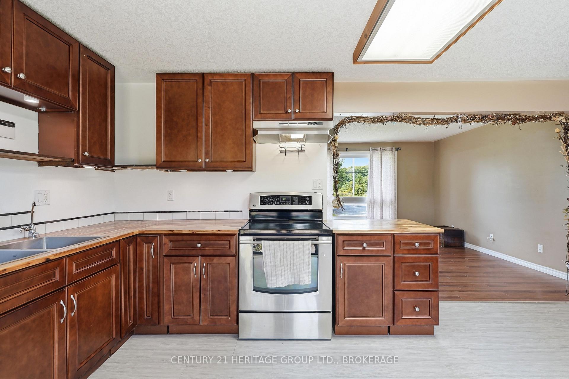 Photo 10 of 278 Lester Road, Quinte West, Sidney Ward — HOMEH