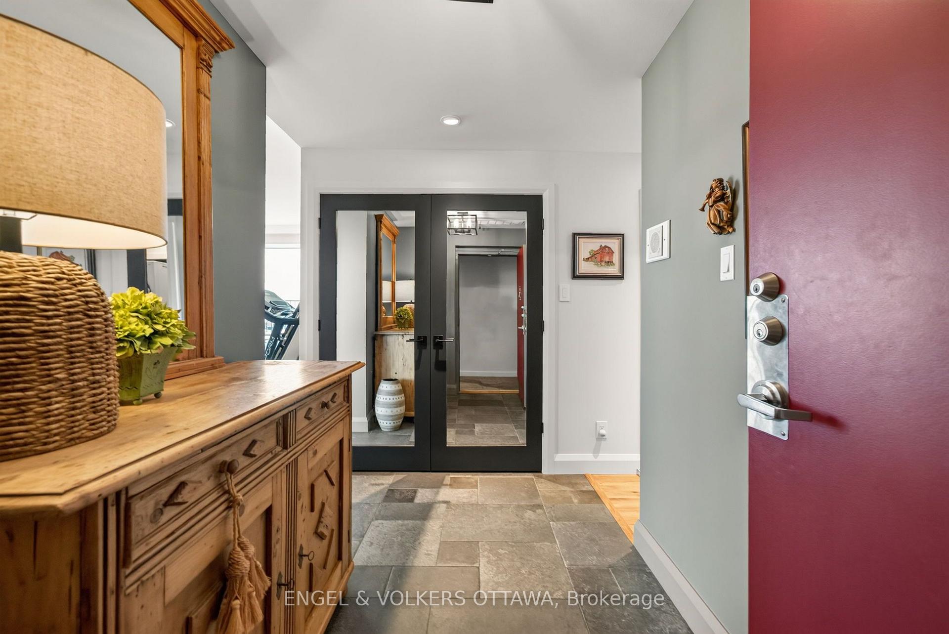 Photo 2 of Unit EX2, 370 Dominion Avenue, Ottawa, Westboro West — HOMEH