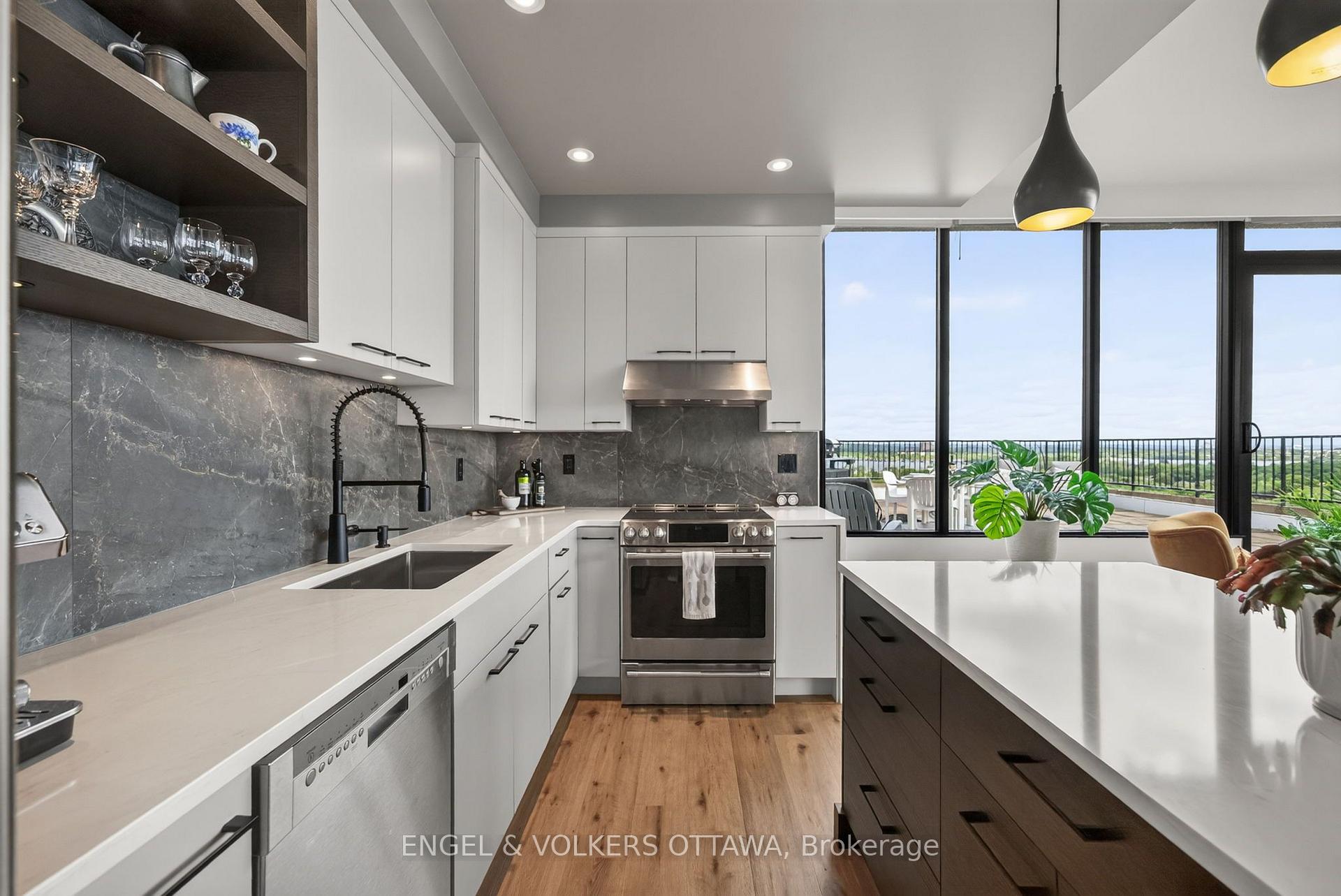 Photo 10 of Unit EX2, 370 Dominion Avenue, Ottawa, Westboro West — HOMEH