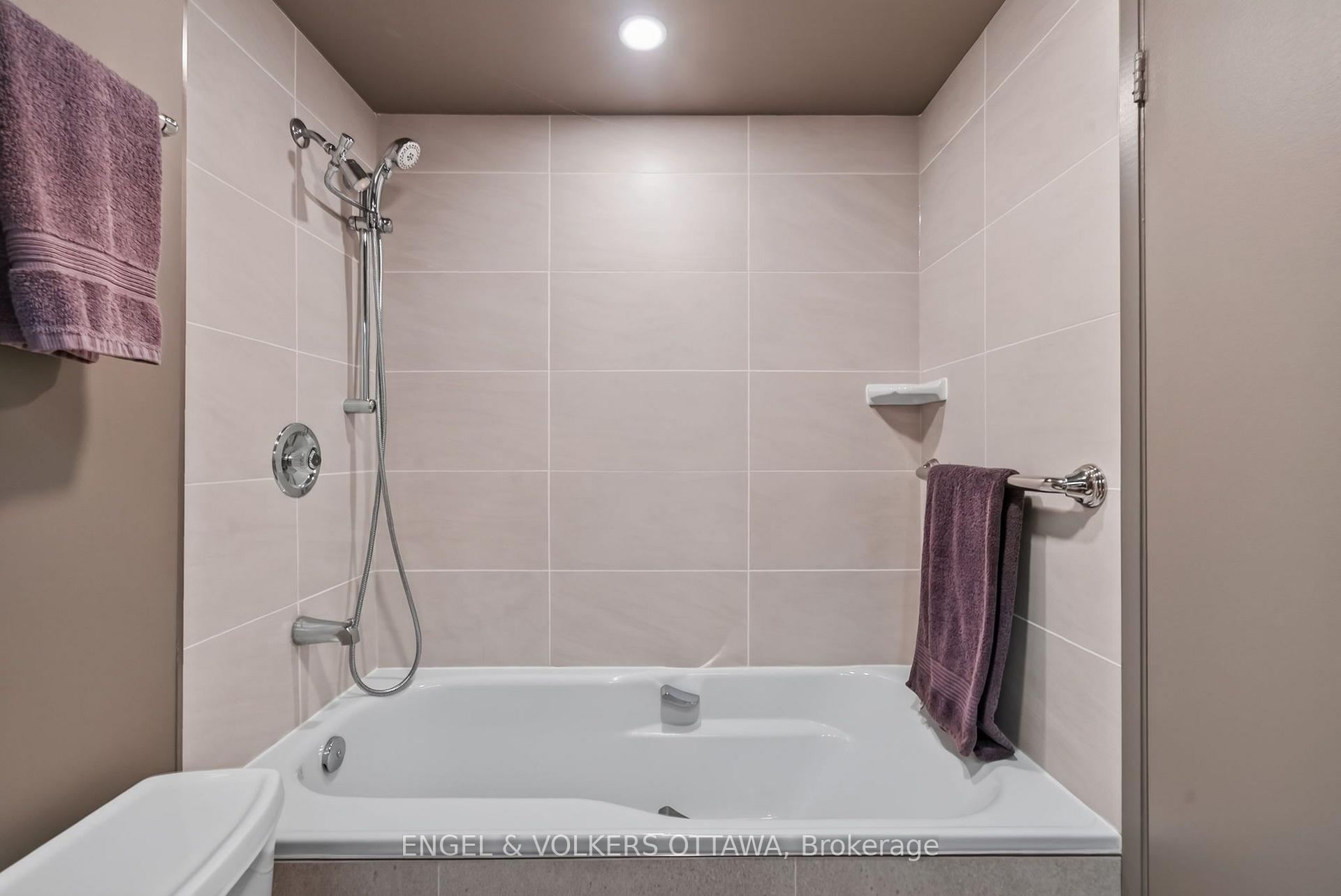 Photo 18 of Unit EX2, 370 Dominion Avenue, Ottawa, Westboro West — HOMEH