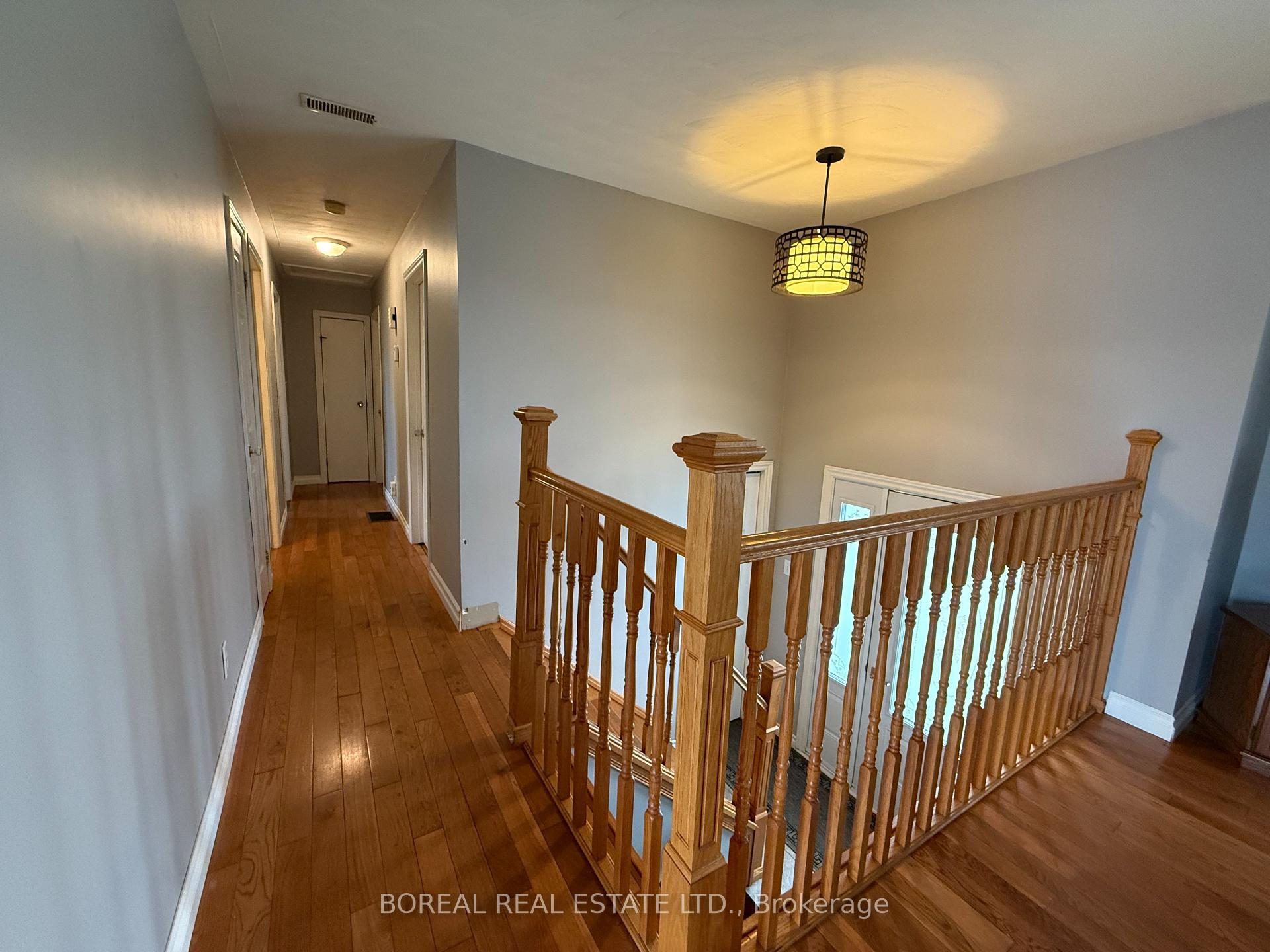 Photo 23 of 30 Eighteenth Avenue, Cochrane — HOMEH