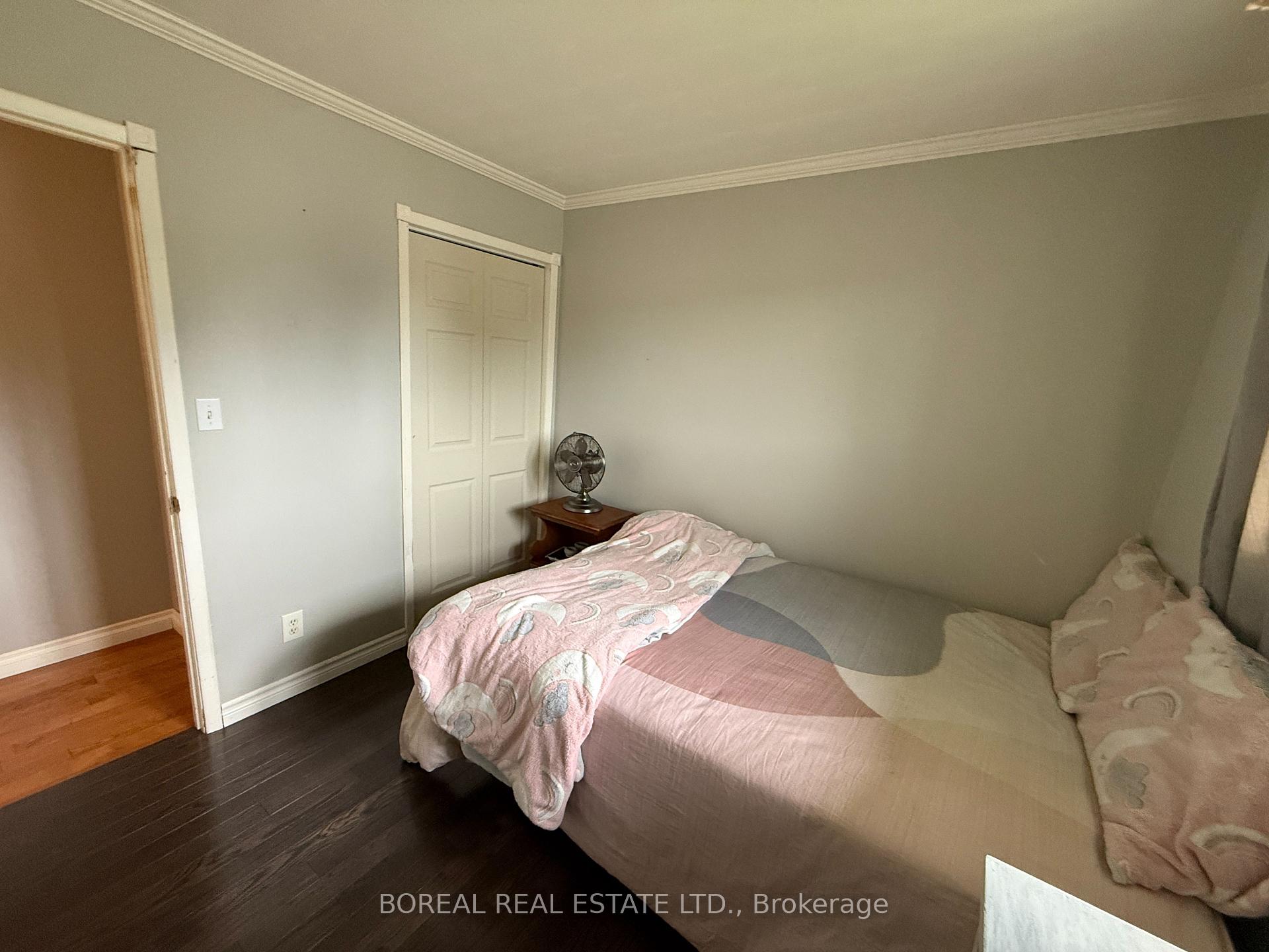 Photo 31 of 30 Eighteenth Avenue, Cochrane — HOMEH